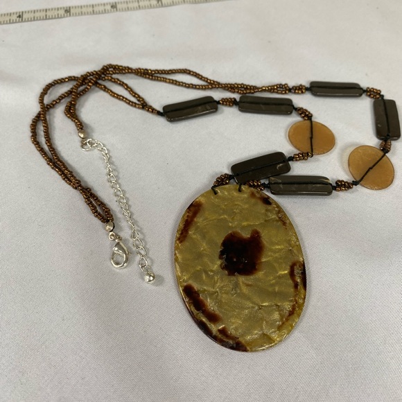 Unique artisan style neutral tones necklace - Picture 7 of 7